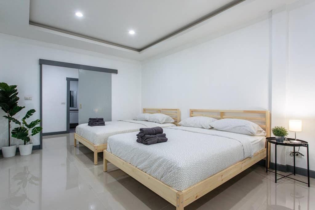 Апартаменты P4 Silom Large 2Beds Full Kitchen Wifi 4-6Pax Бангкок Экстерьер фото